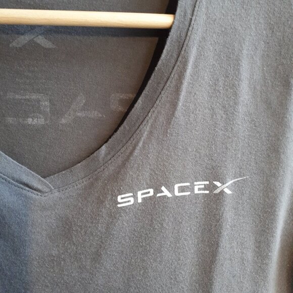 SPACEX Official Merch V-Neck Logo T-shirt in Space Gray - Picture 5 of 6